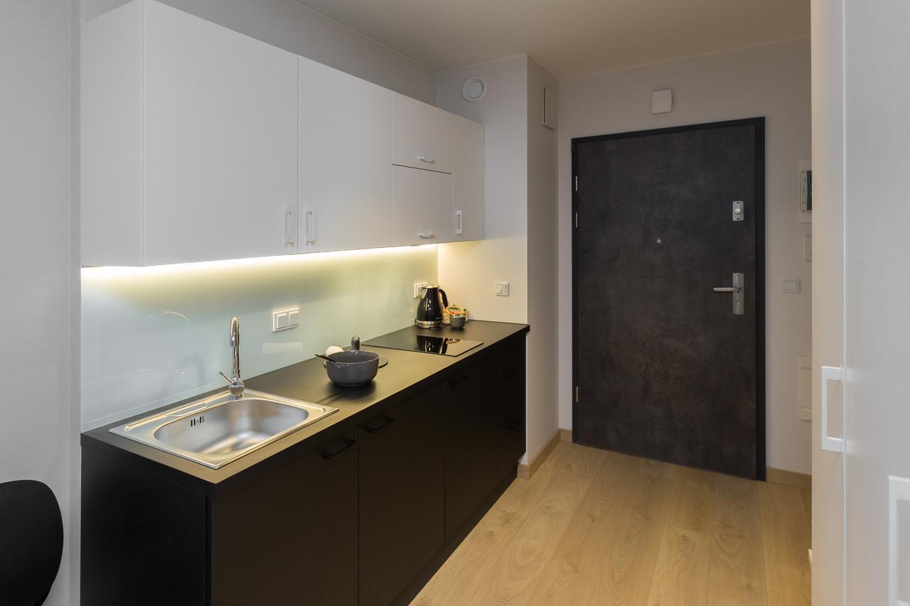 Aparthotel Hello Halicka 5
